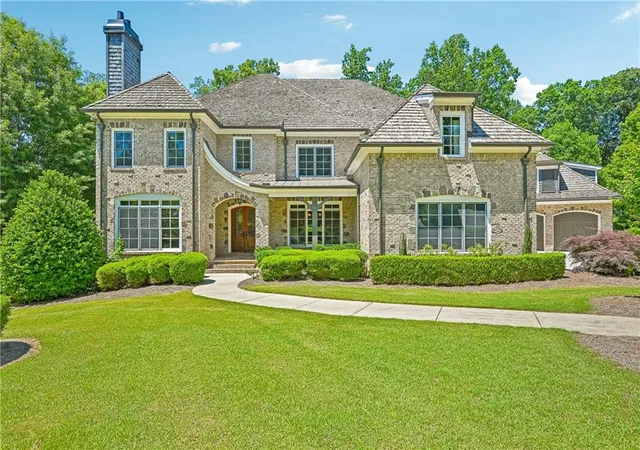Photo 1 of Single family home for sale at 880 Crabapple Hl, Alpharetta, GA 30004 | MLS# 7834028 | Listing updated on 2026-09-08