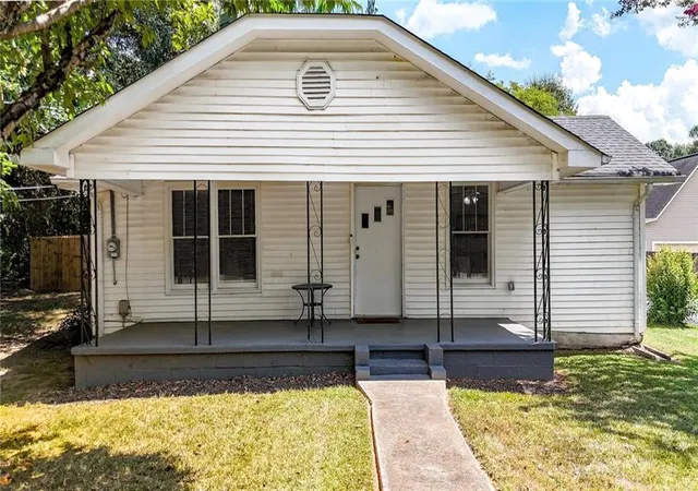 Photo 2 of Sale Pending at 107 Morgan St, Rockmart, GA 30153 | MLS# 7827208 | Listing updated on 2026-09-15