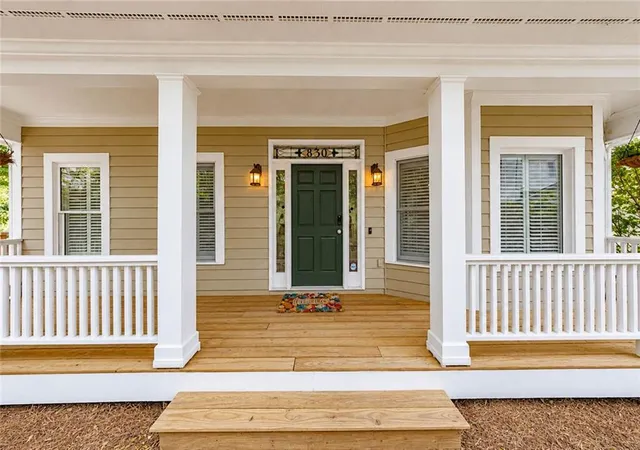 Photo 3 of Single family home for sale at 830 Monroe Cir Ne, Atlanta, GA 30308 | MLS# 7816095 | Listing updated on 2026-09-26