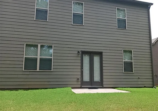 Photo 2 of Sale Pending at 1033 Eldon Ln, Fairburn, GA 30213 | MLS# 7845761 | Listing updated on 2026-10-23