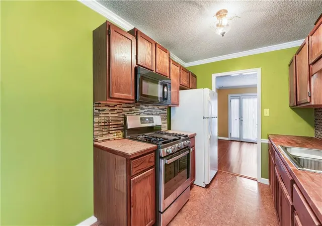 Photo 3 of Townhouse for sale at 148 Springstead Ct SW, Marietta, GA 30060 | MLS# 7819991 | Listing updated on 2026-09-11