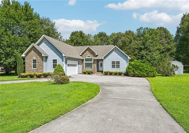 Photo 1 of Single family home for sale at 116 Savannah St Se, Calhoun, GA 30701 | MLS# 7832704 | Listing updated on 2026-09-17