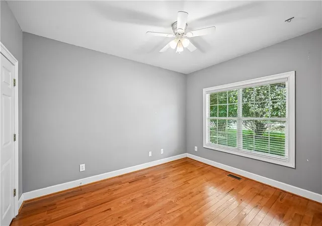 Photo 3 of Single family home for sale at 116 Savannah St SE, Calhoun, GA 30701 | MLS# 7832704 | Listing updated on 2026-09-17