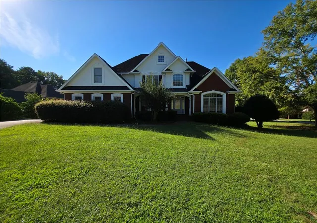 Photo 4 of Single family home for sale at 500 Thoreau Ln, Jonesboro, GA 30236 | MLS# 7833984 | Listing updated on 2026-09-23