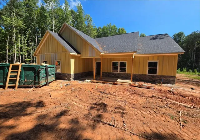 Photo 3 of Sale Pending at 2205 Shady Grv Rd, Carrollton, GA 30116 | MLS# 7790596 | Listing updated on 2026-09-28