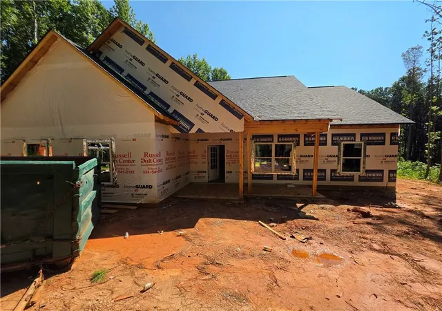 Photo 3 of Sale Pending at 2205 Shady Grv Rd, Carrollton, GA 30116 | MLS# 7790596 | Listing updated on 2026-09-28