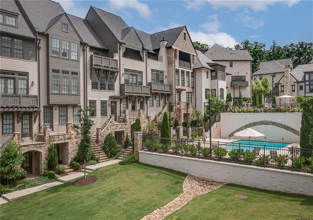 Photo 36 of Townhouse for sale at 6719 Encore Blvd, Sandy Springs, GA 30328 | MLS# 7831805 | Listing updated on 2026-09-04
