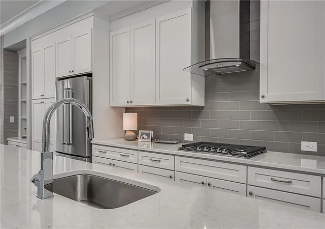 Photo 4 of Townhouse for sale at 6719 Encore Blvd, Sandy Springs, GA 30328 | MLS# 7831805 | Listing updated on 2026-09-19