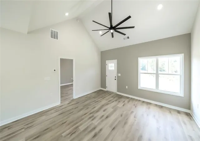 Photo 3 of Sale Pending at 391 Broadway St, Tallapoosa, GA 30176 | MLS# 7840816 | Listing updated on 2026-09-30