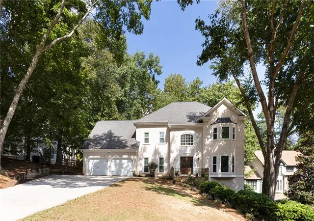Photo 1 of Single family home for sale at 450 Holly Strm Trl, Roswell, GA 30075 | MLS# 7833879 | Listing updated on 2026-09-13