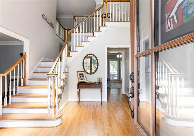 Photo 2 of Single family home for sale at 450 Holly Strm Trl, Roswell, GA 30075 | MLS# 7833879 | Listing updated on 2026-09-13