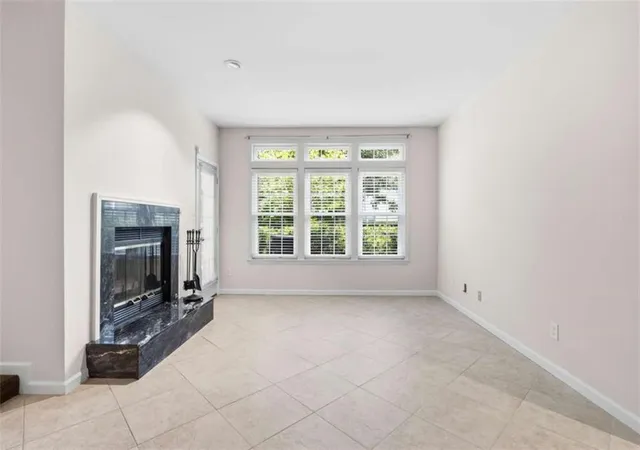 Photo 2 of Condo for sale at 240 Renaissance Pkwy Ne #211, Atlanta, GA 30308 | MLS# 7810585 | Listing updated on 2026-09-11