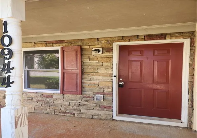 Photo 3 of Single family home for sale at 10944 Station Dr, Lovejoy, GA 30228 | MLS# 7854544 | Listing updated on 2026-10-25
