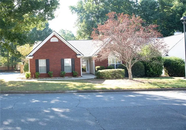 Photo 2 of Single family home for sale at 3283 Liberty Cmns Dr, Kennesaw, GA 30144 | MLS# 7837605 | Listing updated on 2026-09-19
