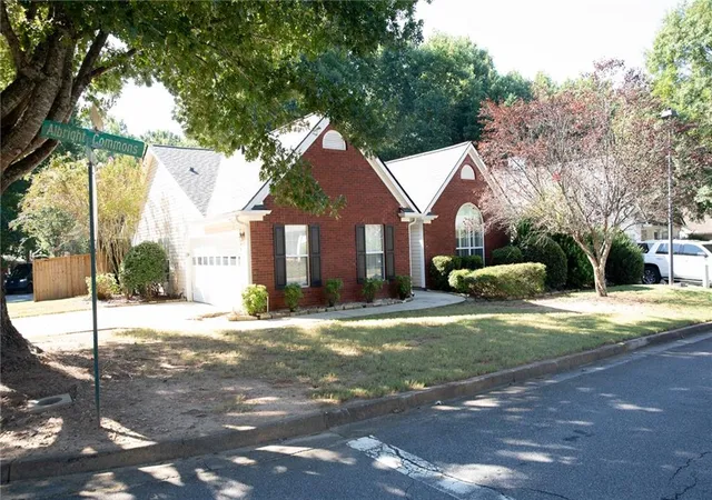 Photo 3 of Single family home for sale at 3283 Liberty Cmns Dr, Kennesaw, GA 30144 | MLS# 7837605 | Listing updated on 2026-09-19