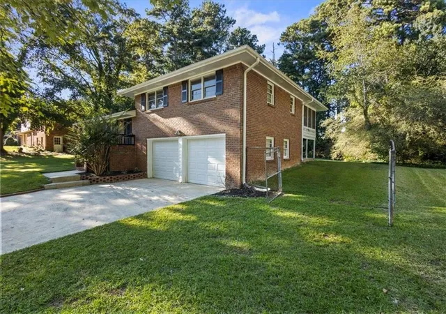 Photo 2 of Single family home for sale at 773 Verde Dr, Riverdale, GA 30274 | MLS# 7834536 | Listing updated on 2026-09-13