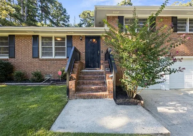 Photo 3 of Single family home for sale at 773 Verde Dr, Riverdale, GA 30274 | MLS# 7834536 | Listing updated on 2026-09-13