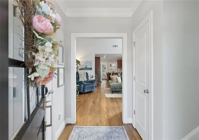 Photo 3 of Sale Pending at 1673 Barfield Run Nw, Atlanta, GA 30318 | MLS# 7832316 | Listing updated on 2026-09-25