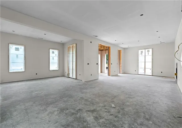 Photo 4 of Single family home for sale at 200 Guild Ln, Fayetteville, GA 30214 | MLS# 7834818 | Listing updated on 2026-10-15