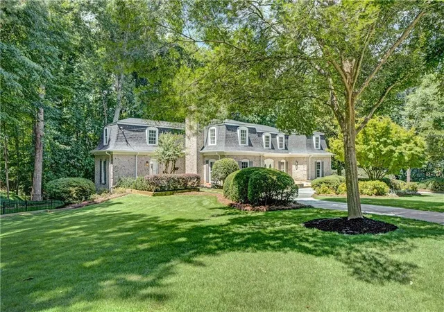 Photo 2 of Single family home for sale at 8180 Tynecastle Dr, Sandy Springs, GA 30350 | MLS# 7843831 | Listing updated on 2026-09-25
