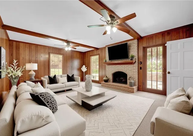 Photo 4 of Single family home for sale at 8180 Tynecastle Dr, Sandy Springs, GA 30350 | MLS# 7843831 | Listing updated on 2026-09-25