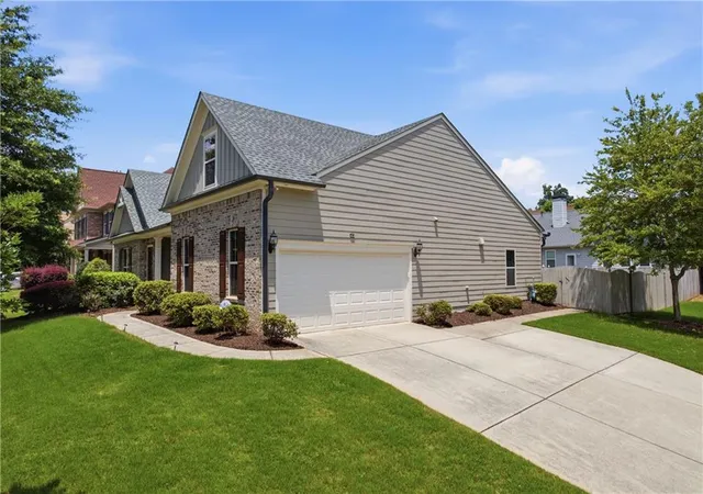 Photo 3 of Single family home for sale at 6834 Winding Wade Trl, Austell, GA 30168 | MLS# 7859183 | Listing updated on 2026-10-27