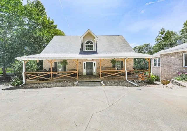 Photo 2 of Single family home for sale at 6534 Cartersville Hwy, Dallas, GA 30132 | MLS# 7839795 | Listing updated on 2026-10-20
