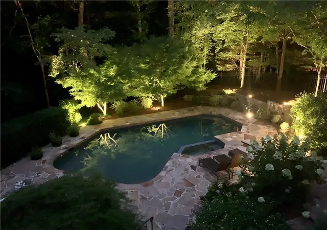 Photo 3 of Single family home for sale at 950 Tiverton Ln, Johns Creek, GA 30022 | MLS# 7820891 | Listing updated on 2026-09-08