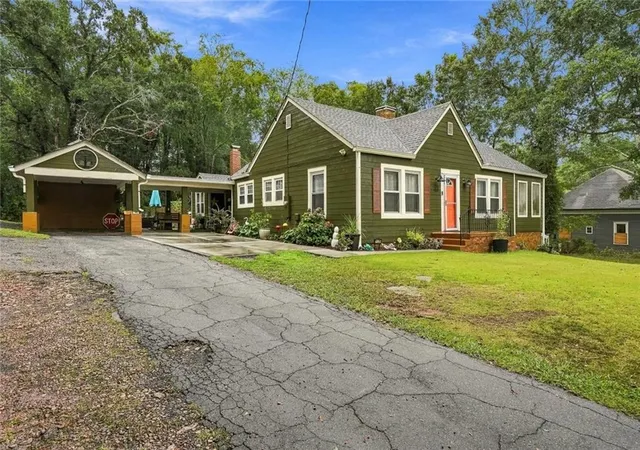 Photo 2 of Single family home for sale at 2658 Rock Chapel Rd, Lithonia, GA 30058 | MLS# 7838829 | Listing updated on 2026-09-19