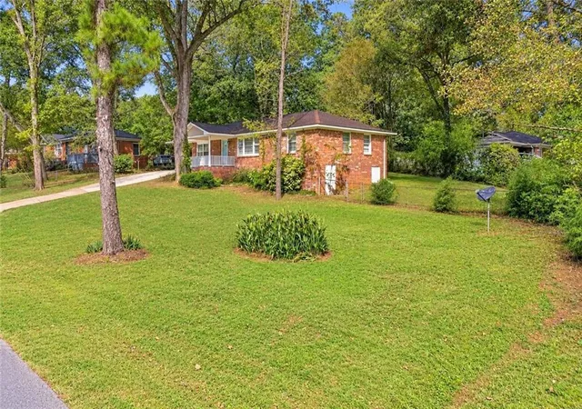 Photo 1 of Sale Pending at 556 Monticello Dr SW, Mableton, GA 30126 | MLS# 7857603 | Listing updated on 2026-10-28