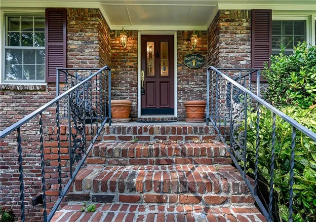 Photo 3 of Single family home for sale at 1830 Tara Cir, Douglasville, GA 30135 | MLS# 7830590 | Listing updated on 2026-09-02