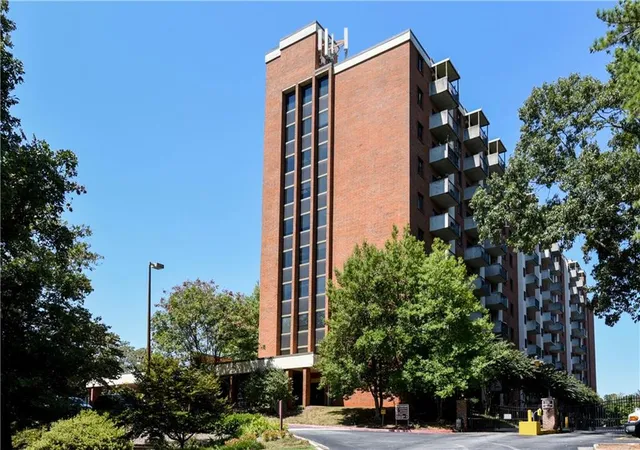 Photo 2 of Sale Pending at 300 Johnson Fry Rd NE #A907, Sandy Springs, GA 30328 | MLS# 7834533 | Listing updated on 2026-09-11