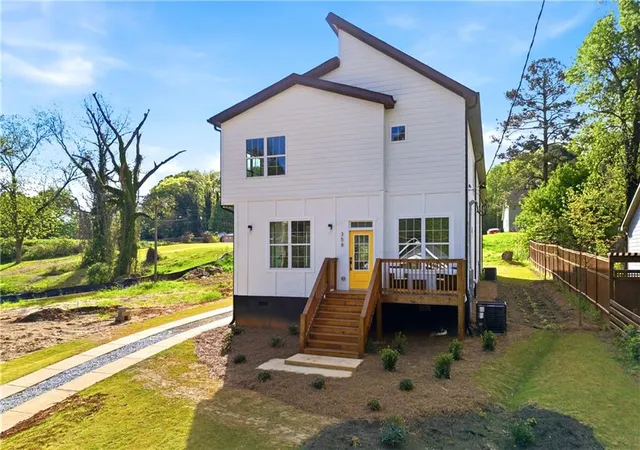 Photo 2 of Single family home for sale at 358 Saint Johns Ave SW, Atlanta, GA 30315 | MLS# 7832472 | Listing updated on 2026-09-05