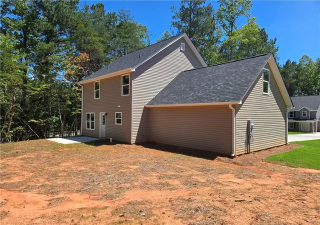 Photo 3 of Sale Pending at 2978 Cannon Brg Rd, Demorest, GA 30535 | MLS# 7765682 | Listing updated on 2026-09-10