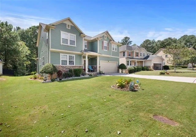Photo 3 of Single family home for sale at 2935 Edgewater, Atlanta, GA 30331 | MLS# 7832708 | Listing updated on 2026-09-10