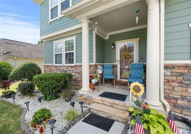 Photo 4 of Single family home for sale at 2935 Edgewater, Atlanta, GA 30331 | MLS# 7832708 | Listing updated on 2026-09-10
