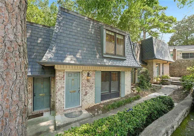 Photo 1 of Townhouse for sale at 39 Cantey Pl Nw, Atlanta, GA 30327 | MLS# 7827695 | Listing updated on 2026-09-04