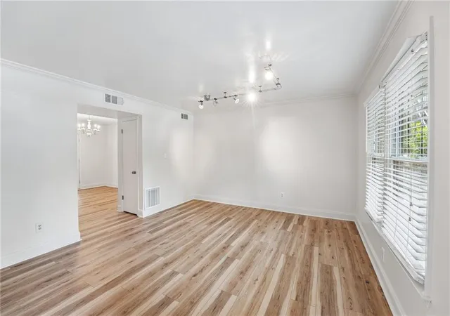 Photo 2 of Townhouse for sale at 39 Cantey Pl NW, Atlanta, GA 30327 | MLS# 7827695 | Listing updated on 2026-09-04