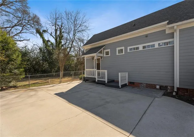 Photo 4 of Single family home for sale at 114 Cleveland St, Mcdonough, GA 30253 | MLS# 7830696 | Listing updated on 2026-09-02