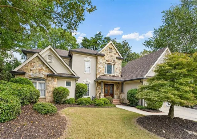Photo 1 of Single family home for sale at 715 Clubside Dr, Roswell, GA 30076 | MLS# 7831579 | Listing updated on 2026-09-07