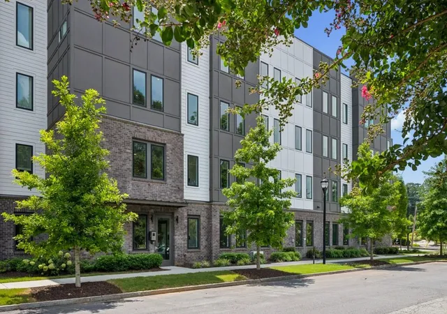 Photo 1 of Sale Pending at 371 Grant Cir Se #1823, Atlanta, GA 30315 | MLS# 7838316 | Listing updated on 2026-10-08