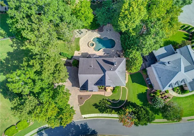 Photo 3 of Sale Pending at 565 Greenview Ter, Alpharetta, GA 30004 | MLS# 7820533 | Listing updated on 2026-09-25