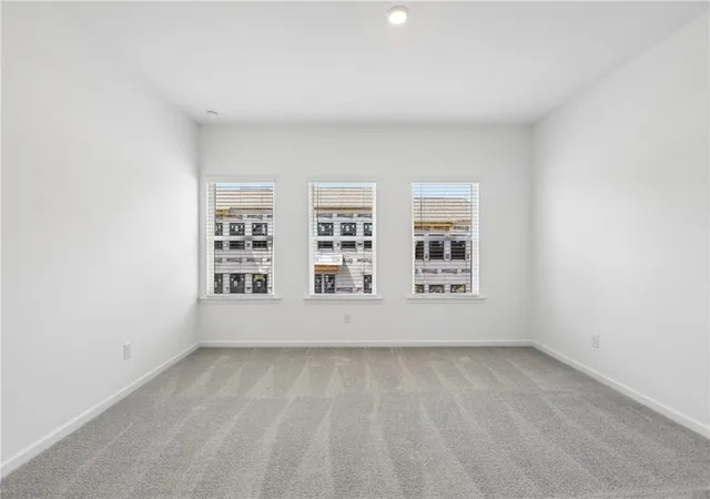 Photo 4 of Townhouse for sale at 623 Oak Blf Dr, Cumming, GA 30040 | MLS# 7758709 | Listing updated on 2026-09-12
