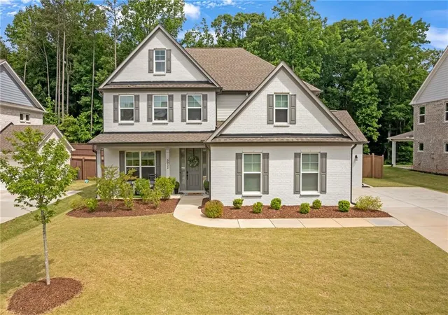 Photo 2 of Single family home for sale at 5332 Summer Oak Ln, Buford, GA 30518 | MLS# 7829103 | Listing updated on 2026-09-02