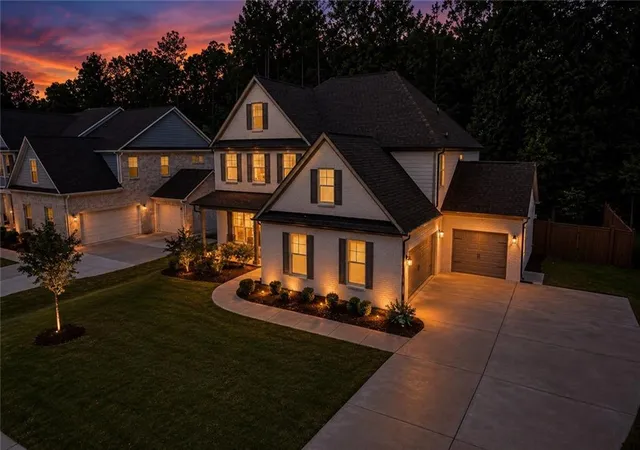Photo 3 of Single family home for sale at 5332 Summer Oak Ln, Buford, GA 30518 | MLS# 7829103 | Listing updated on 2026-09-02