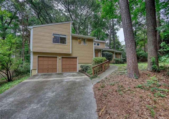 Photo 4 of Single family home for sale at 2780 Westminister Ln, Conyers, GA 30012 | MLS# 7814967 | Listing updated on 2026-09-05