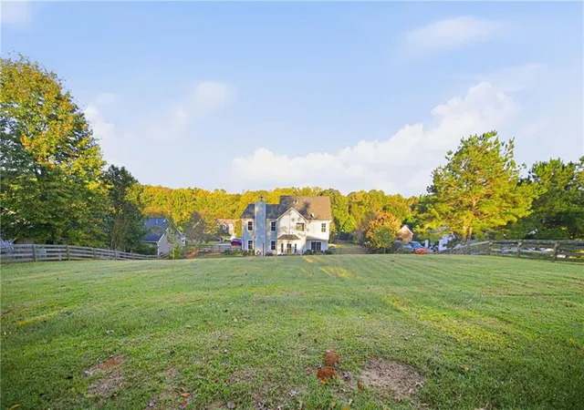 Photo 4 of Single family home for sale at 4925 Hanna Kate Ct, Cumming, GA 30028 | MLS# 7855745 | Listing updated on 2026-10-23