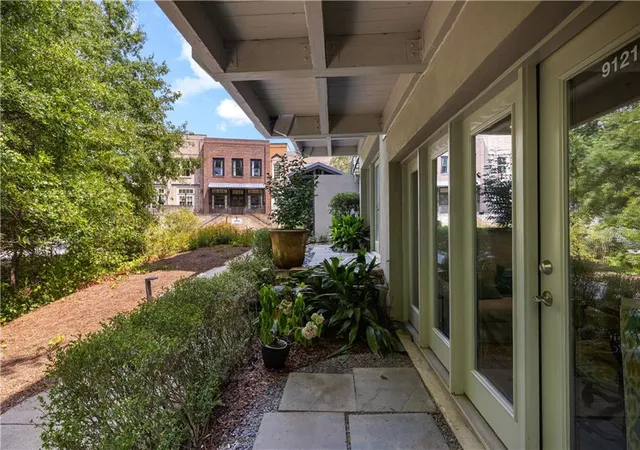Photo 2 of Townhouse for sale at 9121 Selborne Ln, Palmetto, GA 30268 | MLS# 7831050 | Listing updated on 2026-10-02