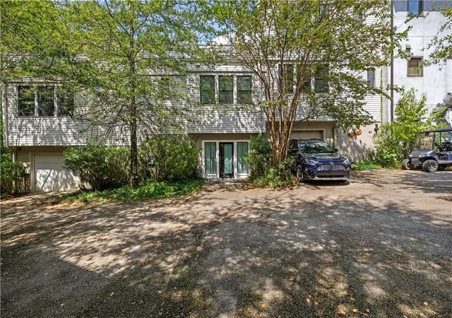 Photo 32 of Townhouse for sale at 9121 Selborne Ln, Palmetto, GA 30268 | MLS# 7831050 | Listing updated on 2026-10-02