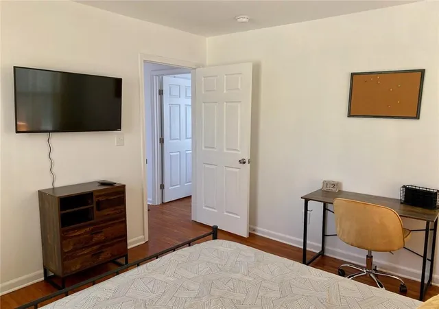 Photo 4 of Single family home for sale at 652 North Ave, Forest Park, GA 30297 | MLS# 7850318 | Listing updated on 2026-10-12